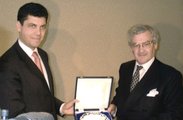 Награждаване на министър Велчев от Euro Money за финансов министър на годината