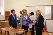 ЗАМЕСТНИК-МИНИСТЪР БОРЯНА ПЕНЧЕВА ОТКРИ  УЧЕБНАТА ГОДИНА И НОВИЯ ДИГИТАЛЕН ЦЕНТЪР В 18 СОУ „УИЛЯМ ГЛАДСТОН” ЗАЕДНО СЪС ЗАМ.-МИНИСТЪРА НА ОБРАЗОВАНИЕТО МИЛЕНА ДАМЯНОВА И ПОСЛАНИКА НА РЕПУБЛИКА КОРЕЯ ЧЪН БИ-ХО