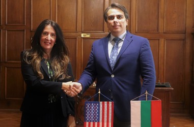 Meeting betwwen the Minister of Finance Assen Vassilev and the ambassador of the Unites States Herro Mustafa 