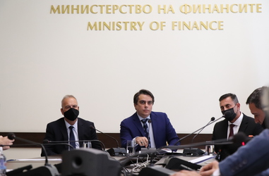 Press-conference of the Minister of Finance Assen Vassilev with the Executive Director of the National Revenue Agency Roumen Spetsov and with the Director of the Customs Agency Pavel Tonev 