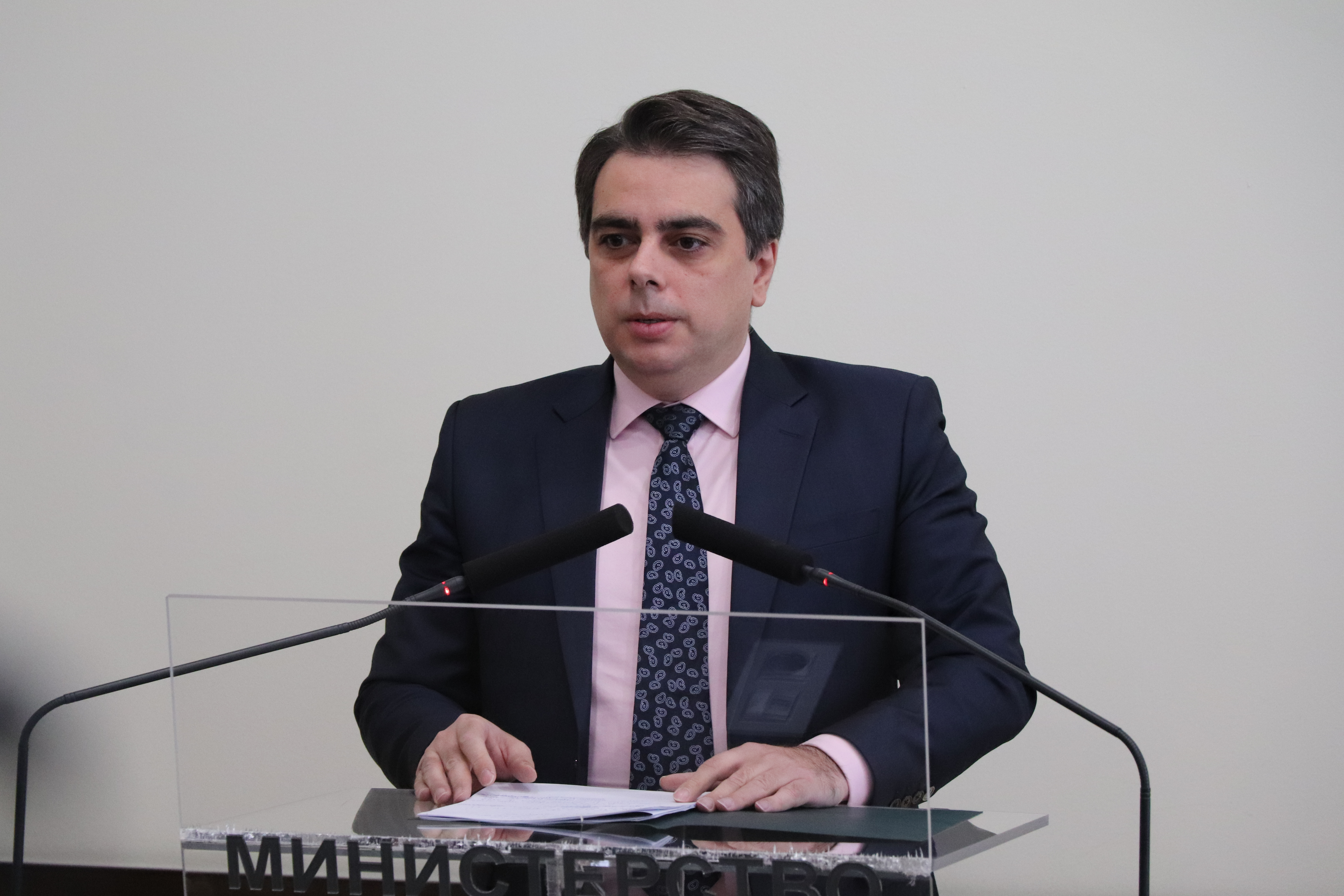 Вицепремиерът Асен Василев: Предлагаме бюджет на икономическия растеж