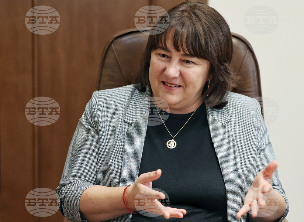 Министърът на финансите Росица Велкова пред БТА: Приходите в бюджета ще бъдат събрани до края на годината, но не се очаква преизпълнение