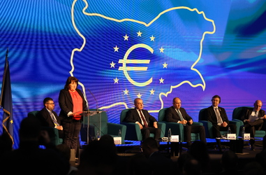 Конференция "България по пътя към еврото"