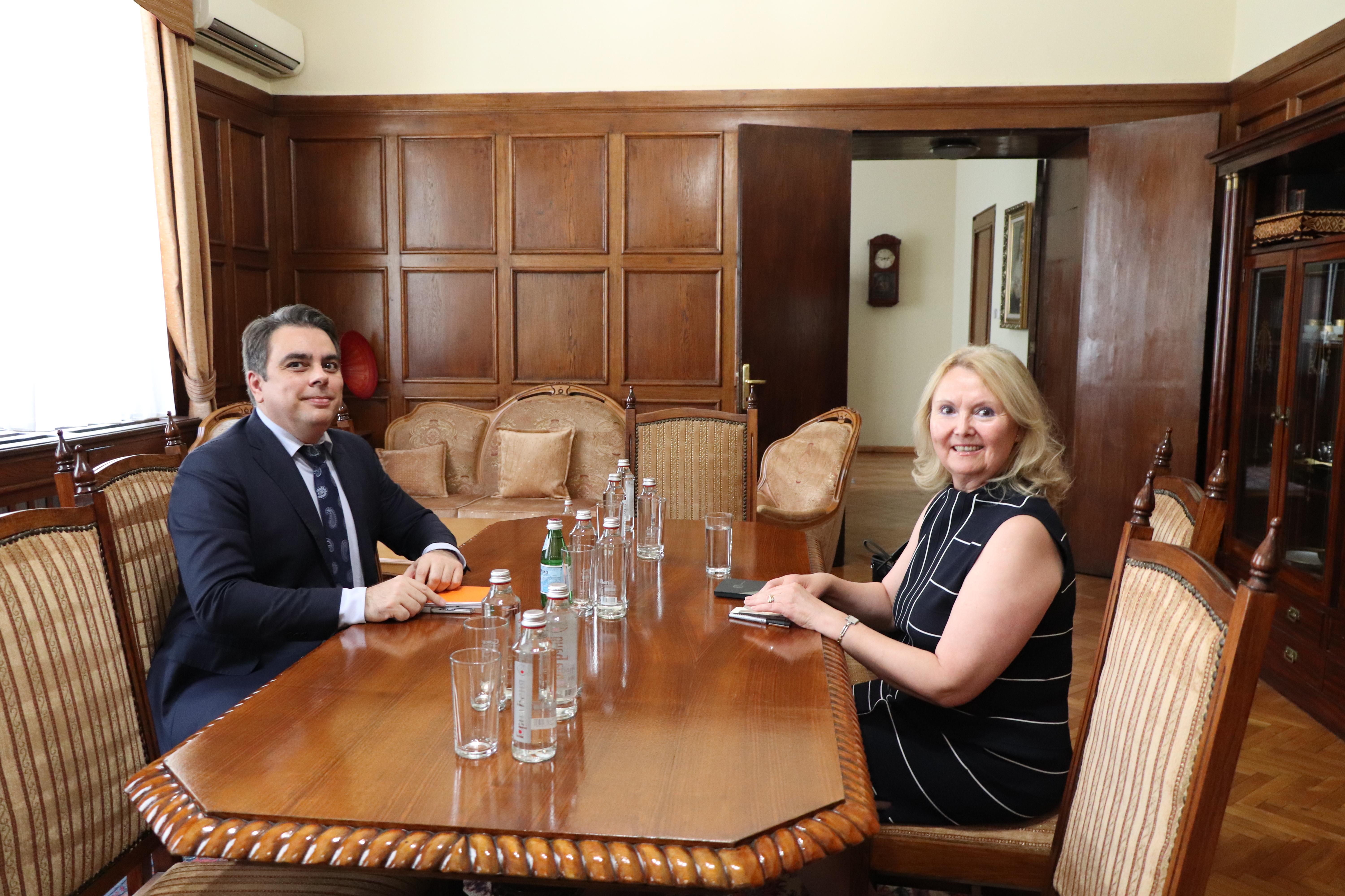 Minister Assen Vassilev with Ambassador of Croatia Jasna Ognjanovac